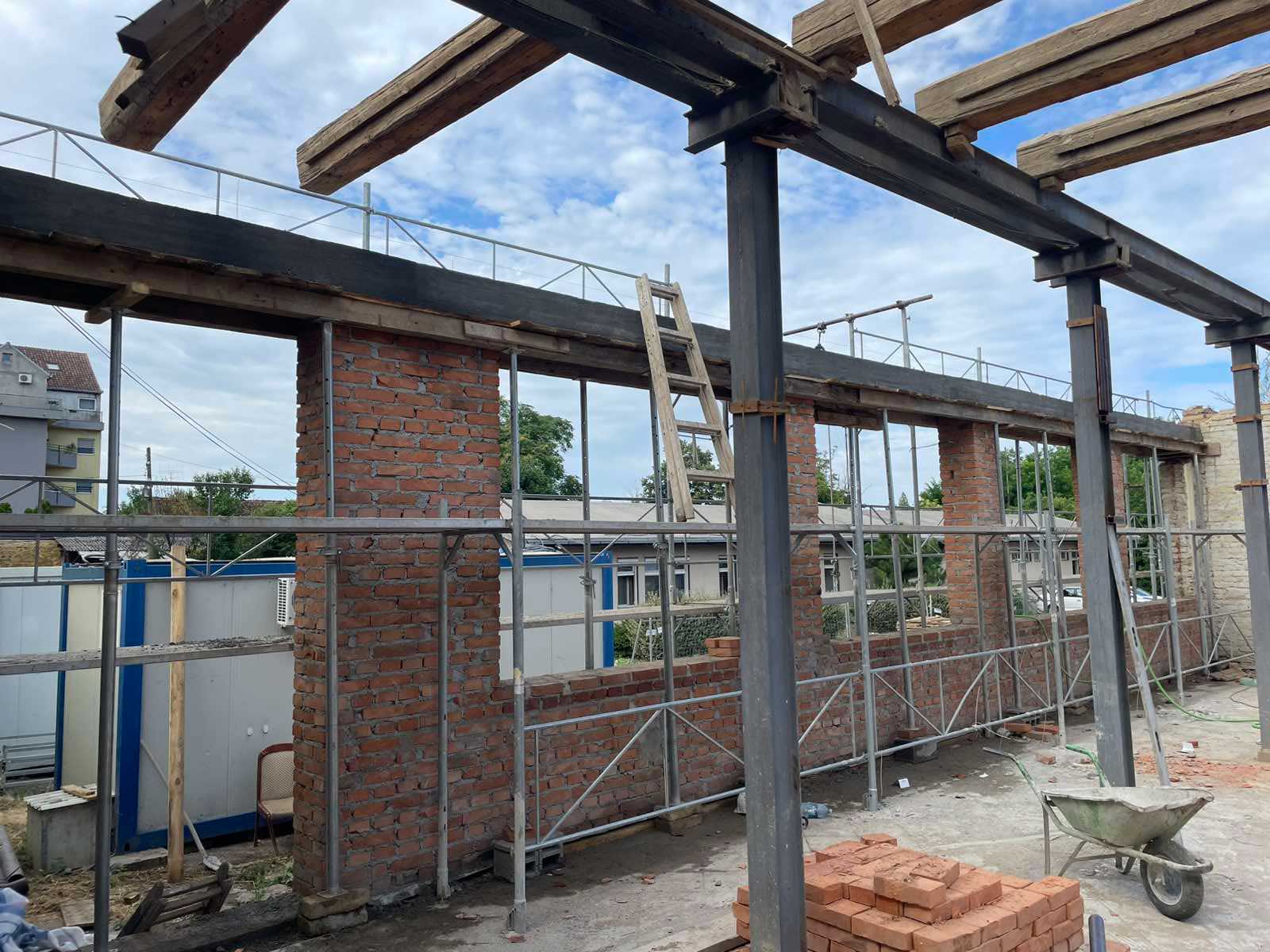 Adaptacija i rekonstrukcija poslovnog prostora Prve mesne zajednice, I faza - Temerin